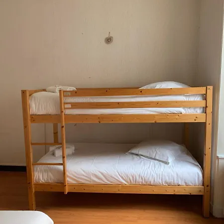 Le Pourquoi Pas Hotel *