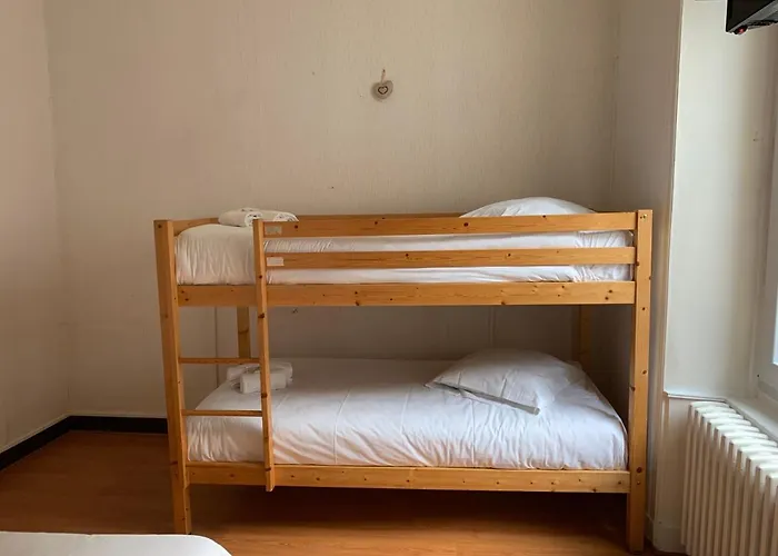 Le Pourquoi Pas Hotel *